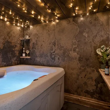 Wharton House Mews In Cartmel, District - Ridgestone * Cartmel