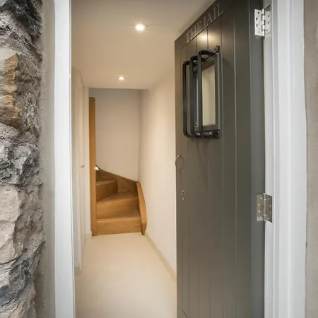 Wharton House Mews In Cartmel, District - Ridgestone